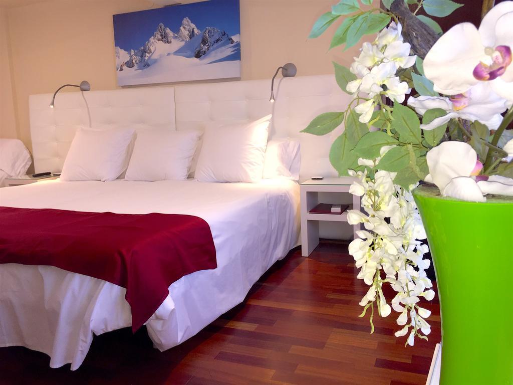 Hotel Del Lago Puigcerdà Zewnętrze zdjęcie